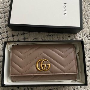 Gucci marmont wallet